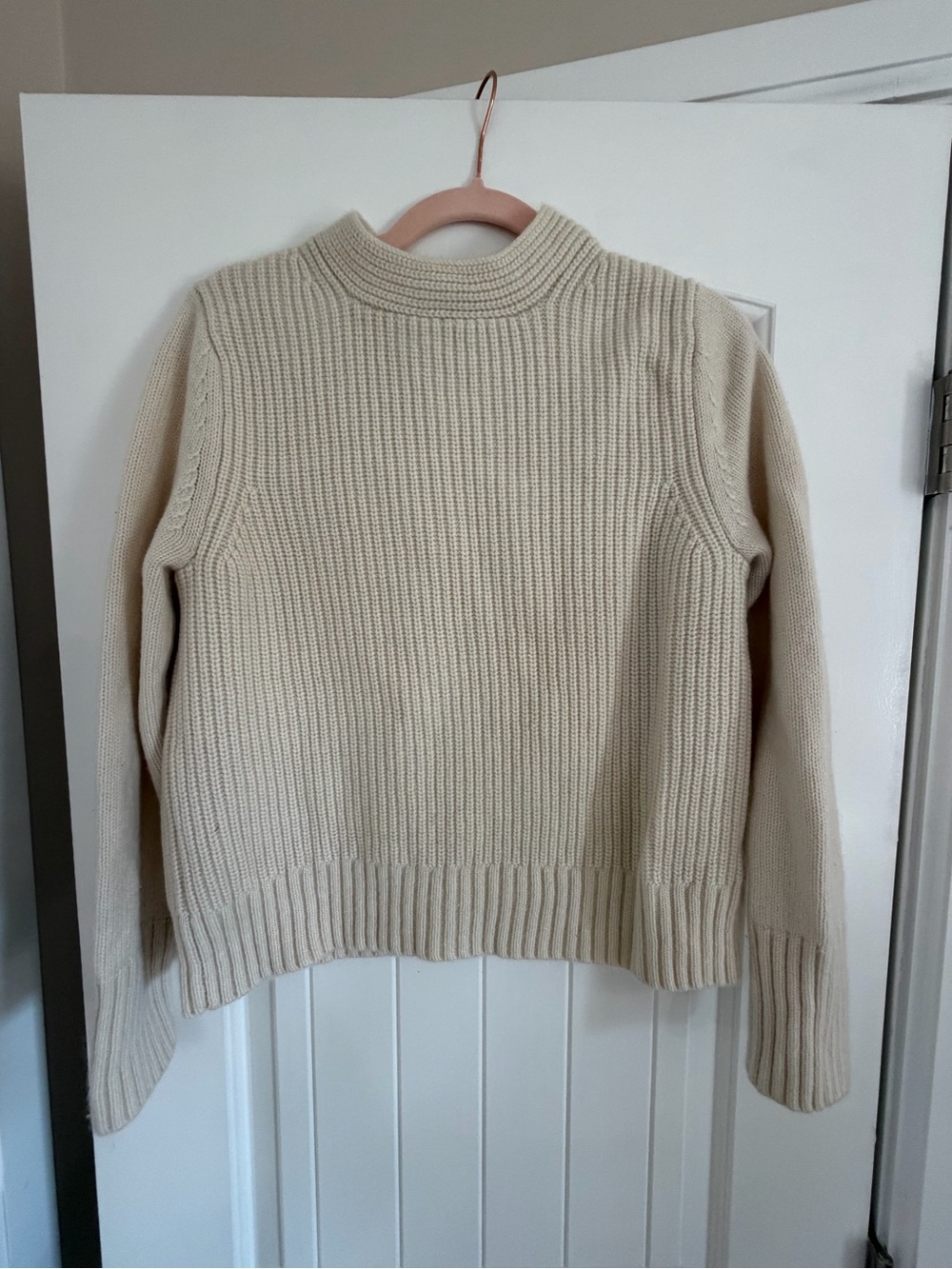 Banana Republic 100% Cashmere Cream Mock Neck Rib Knit Sweater Large